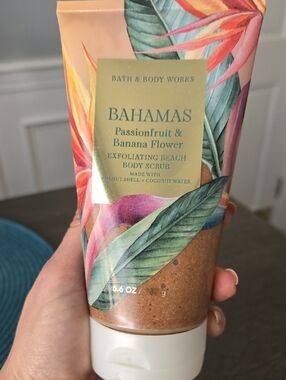 NWT Bath & Body Works Bahamas Exfoliating Beach Body Scrub